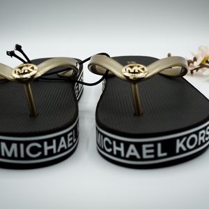 Michael Kors Flip Flop Size 8